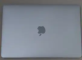 Apple macbook pro M1 ram 8 ssd 256