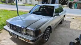 TOYOTA CROWN ROYAL SALOON 1989 MATIC