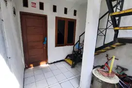 Butuh & Cepat diJual Kontrakan 1 pintu dan 3 kosan di Mampang