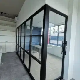 Pintu kaca almanium dan kusen alamnium