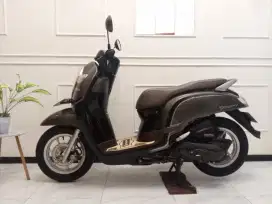 Honda Scoopy 2018 plat 2028