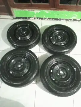 Velg kaleng R14 + Ban mulus