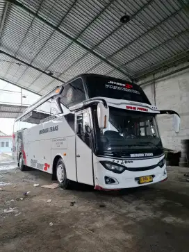 Dijual Bus Hino RK8 R260 Airsuspensi Tahun 2019 asli Pariwisata