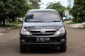 Toyota Innova V 2.0 AT 2005