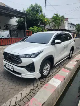 Innova zenix 2023 zenix G cvt modelista