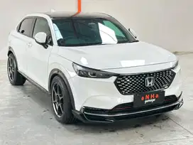 Honda HRV RS Turbo 1.5 A/T 2022.. eNHa garage Semarang...