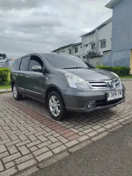 Nissan Grand Livina Xv 1.5 Ultimate Th 2011