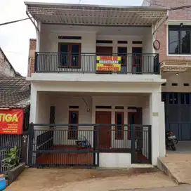 Dikontrakkan Rumah 2 Lantai (Ngamprah)