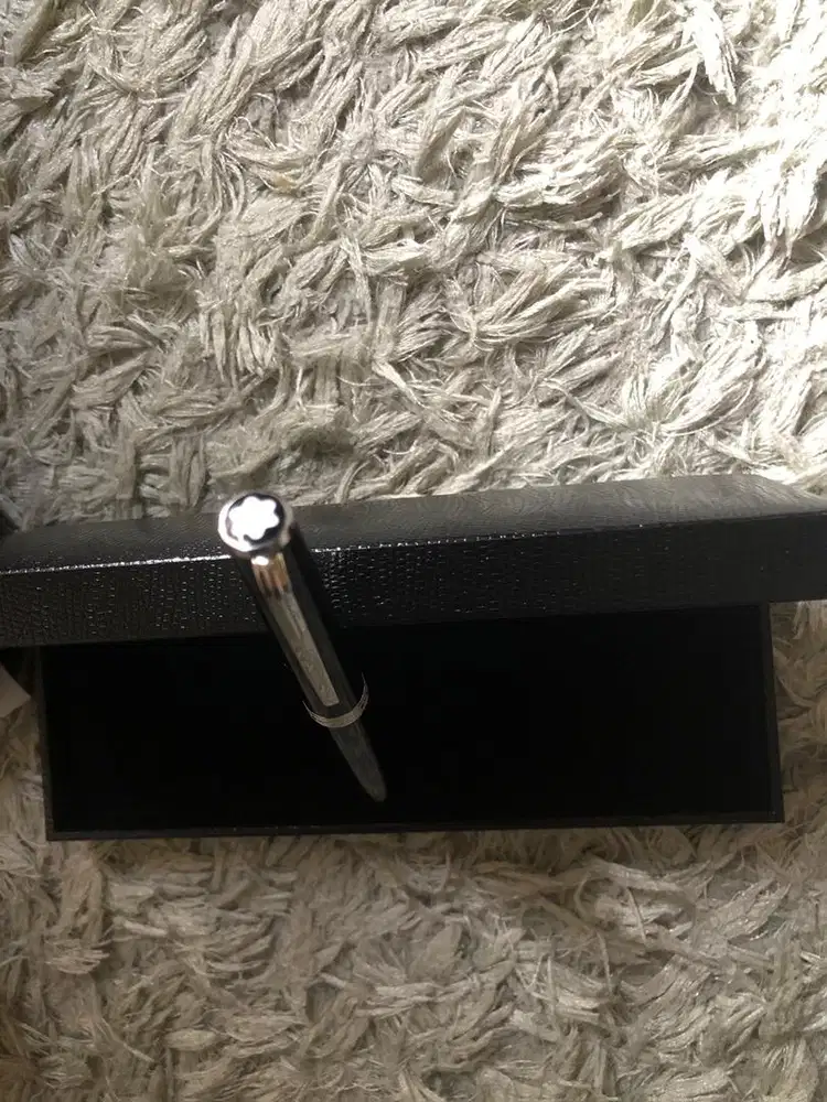 Montblanc. Pen masih baruuuu