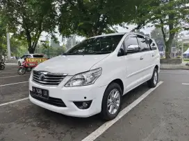 Innova Diesel Matic 2013