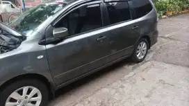 Di Jual Nissan Grand Livina XV 1.5 Manual Tahun 2015
