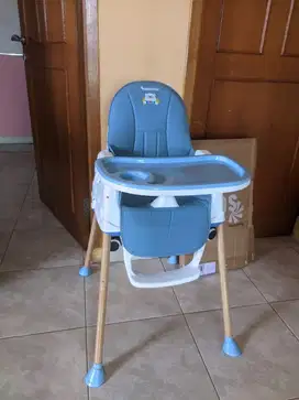 Kursi makan bayi ( baby chair ) merk sugar baby