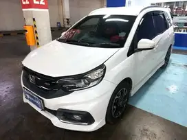 Honda Mobilio 1.5 RS Bensin-AT 2019 Putih FIY