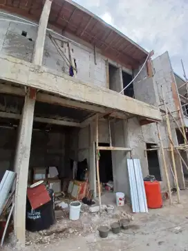 Dijual cepat rumah baru hanya 200metet dari raya condet