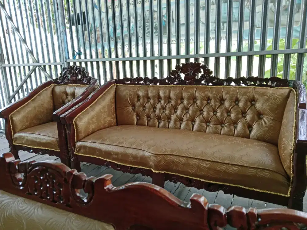 Kami bengkel sofa Terima perbaikan macam2 sofa kursi jok dll