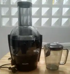 Dijual juicer kualitas baik.