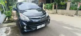 Toyota Avanza Veloz metic hitam