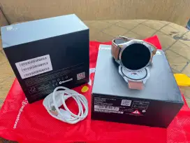 Jam tangan Huawei GT4