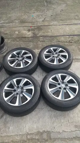 Jual velg oem Toyota Voxi R16 pcd 5*114.3 plus ban..4pcs