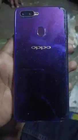 Oppo f9 4/128 minus