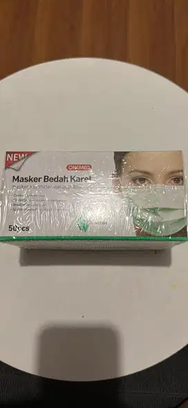 masker onemed earloop 3ply