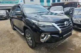 Fortuner VRZ 4x2 AT 2016 hitam