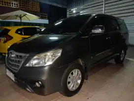 Bismillah numpang jual kijang Inova G metic. Barong. Ni. D