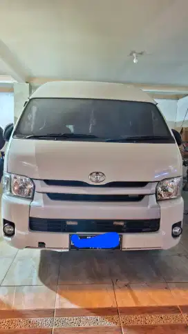 Toyota Hiace tahun 2018 km 33.000