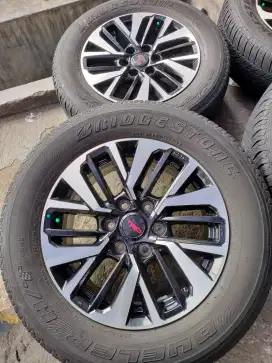 Velg Toyota Fortuner TRD R.18 ori