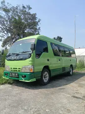 Isuzu Elf Minibus 2015 Diesel