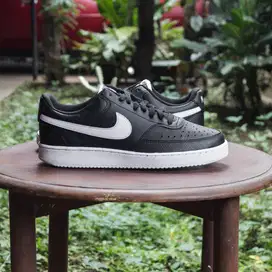 Sepatu Sneakers Nike Court Vision Low Next Nature Black White Original