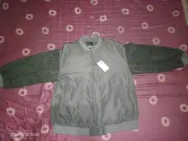 Menjual Jaket tebel bahan Sherpa