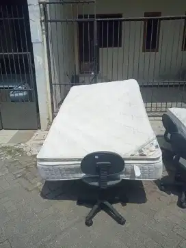 Jasa cuci kasur sofa jok mobil
