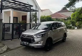 Toyota Innova Venturer 2019 At Matic model 2020 istimewa siap pakai