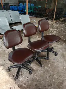 Kursi Kantor Bekas Paling Murah