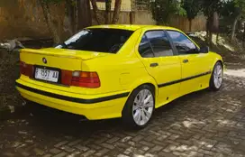 BMW 318i 1997 Bensin