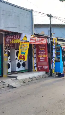 Karyawan Kurir antar Jemput Laundry Area Jakarta Timur dan Selatan