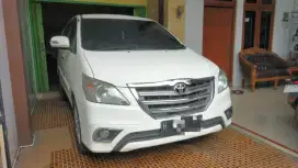 Innova 2.5 G Diesel MT 2014