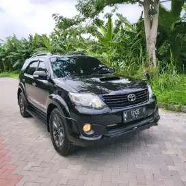 [Gress Mobil Kutisari]Fortuner TRD Vnt Turbo Diesel 2.5 AT Tahun 2015