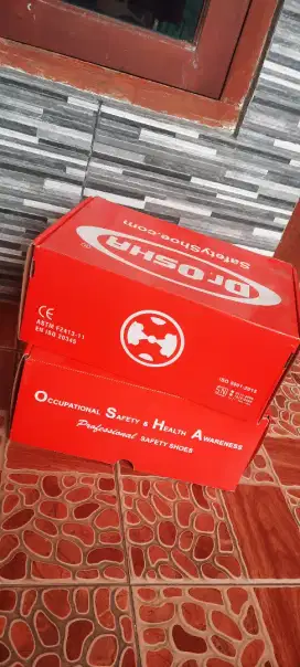 Jual sepatu Safety Dr Osha barang baru uk 43