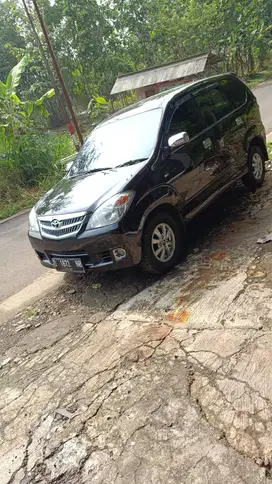 Toyota Avanza 2010 Bensin