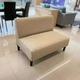 Jual rugi sofa dua dudukan masih baru