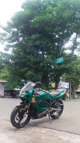 Kawasaki ninja rr 2011 CKD