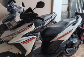 Vario 2018 red white