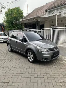 Suzuki SX4 X-Over Matic 2010 pmk 2011 Istimewa