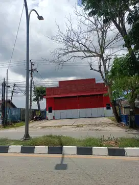 Dijual Gudang/workshop & mess karyawan dalam Kota