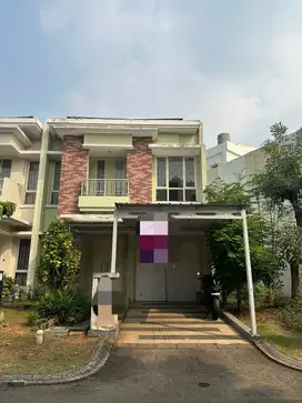 Rumah dekat danau Symphonia Faraday Gading Serpong jual