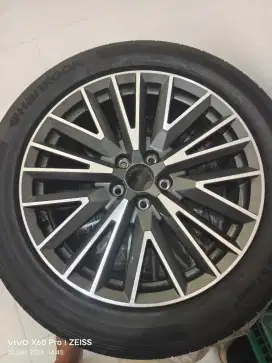 Dijual velg ORI Audi Q3 terbaru THN 2025 ring 19