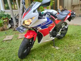 MOTOR DIJUAL, HONDA CBR 2014