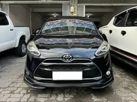 Toyota Sienta Q CVT Matic 2016 Hitam